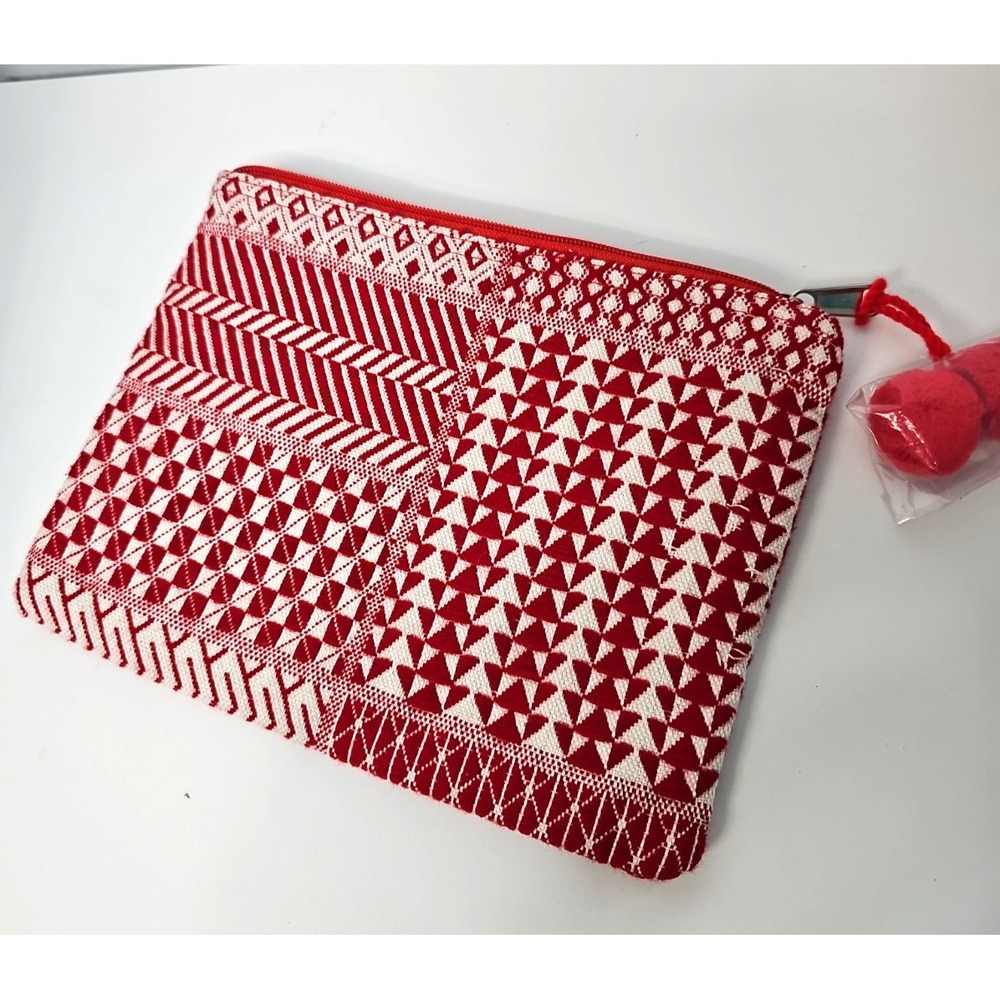 2CHIC Red White Geometric Woven Clutch Purse Zipper Pouch Cosmetic Bag